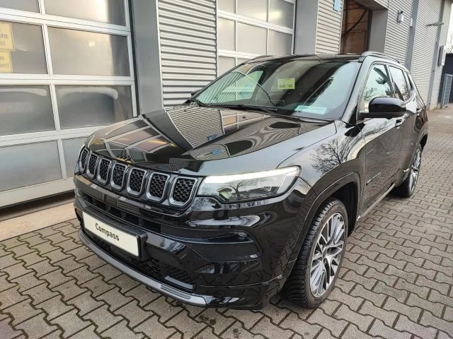 Jeep Compass Hybrid Summit