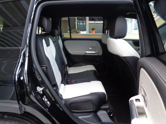 Mercedes-Benz GLB 200 AMG Line GLB 200 d