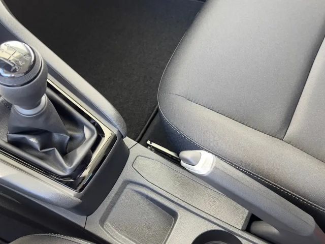 Mitsubishi Colt BASIS m Audiosystem Freisprecheinrichtung uvm.