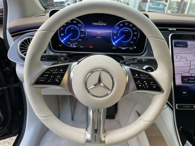 Mercedes-Benz EQE 300 AMG Line Sedan