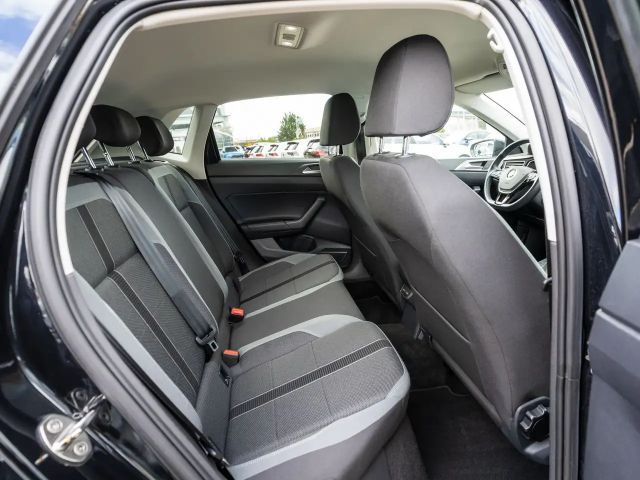 Volkswagen Polo 1.0 TSI DSG Highline