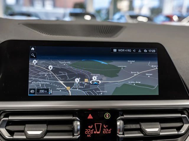 BMW 330 330e M-Sport Touring