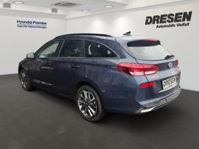 Hyundai i30 Advantage Hybrid T-GDi