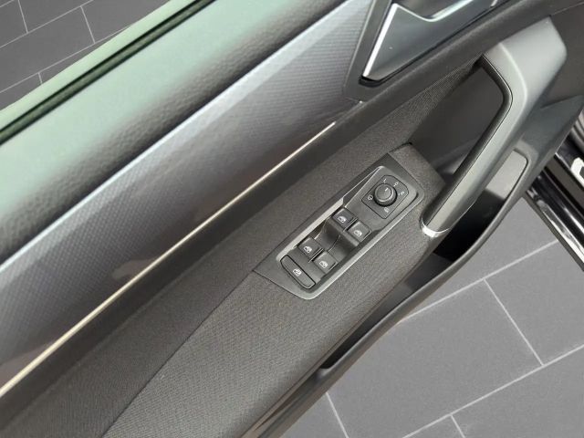 Volkswagen Touran 1.5 TSI
