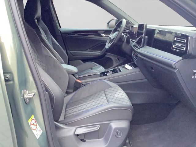 Volkswagen Tiguan R-Line Style eHybrid