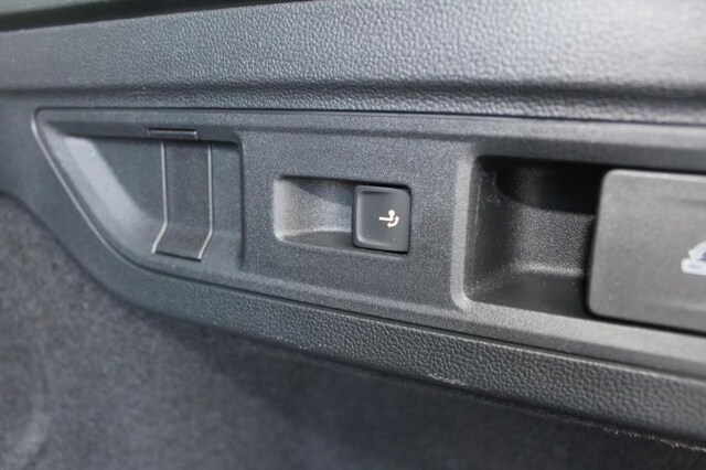 Volkswagen Passat 1.5 eTSI DSG Variant