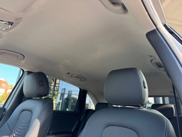 Mercedes-Benz B 180 Sedan