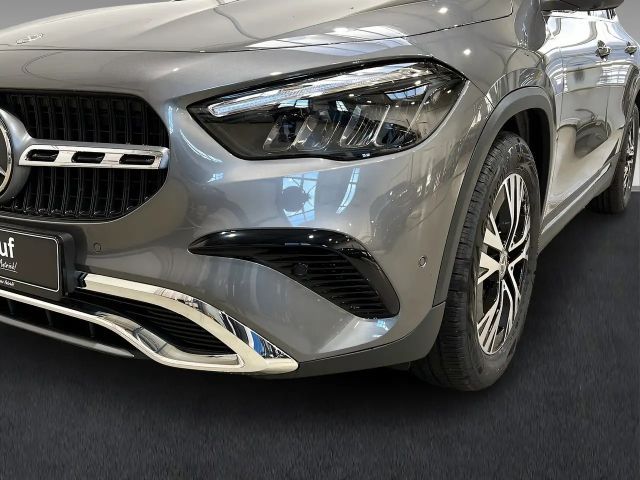 Mercedes-Benz GLA 200 Progressive