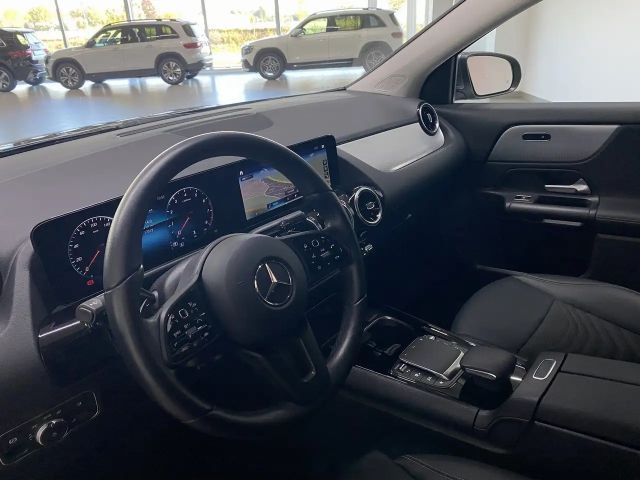 Mercedes-Benz GLA 250 4MATIC Style