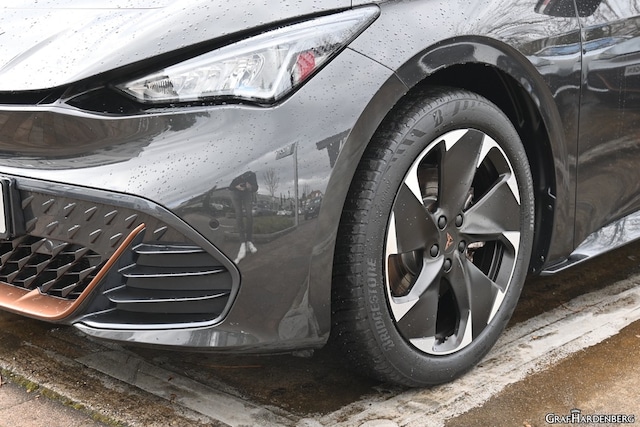 Cupra Born Born HUD LED PDC Kamera ACC