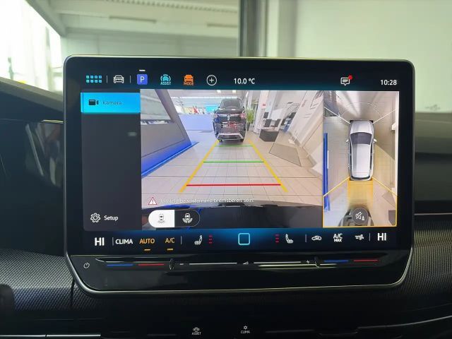 Volkswagen Golf 1.5 eTSI R-Line