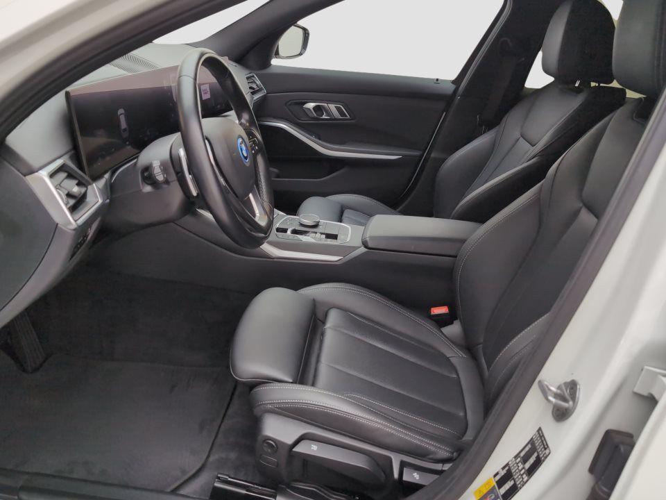 BMW 330 330e Touring