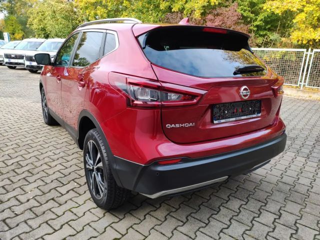 Nissan Qashqai Zama Autom PANO Navi KLIMA Sitzhzg Kamer
