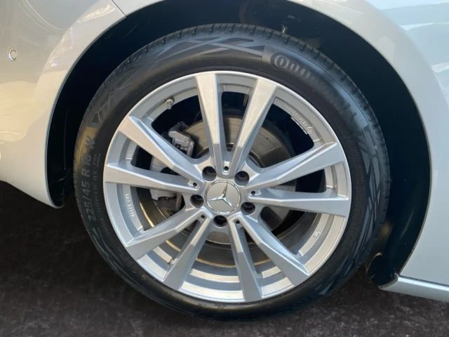 Mercedes-Benz A 200 Progressive