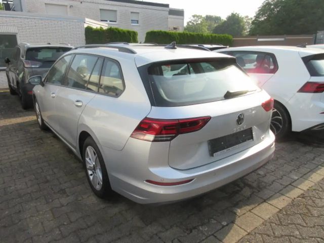 Volkswagen Golf 1.5 eTSI DSG Life Variant