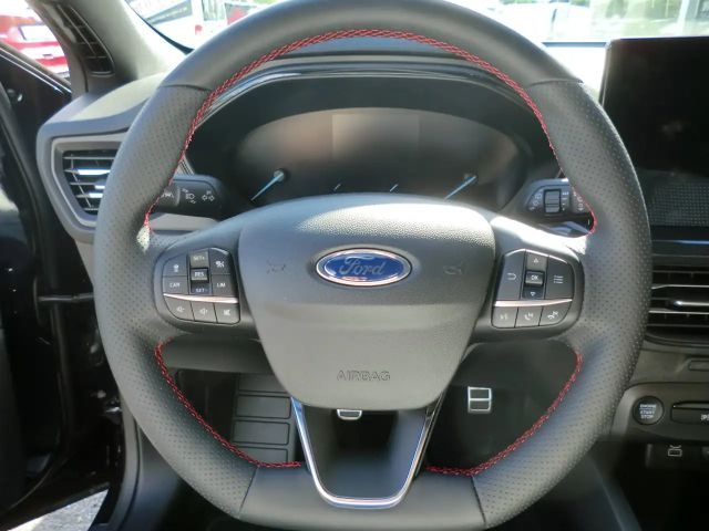 Ford Focus EcoBoost ST Line