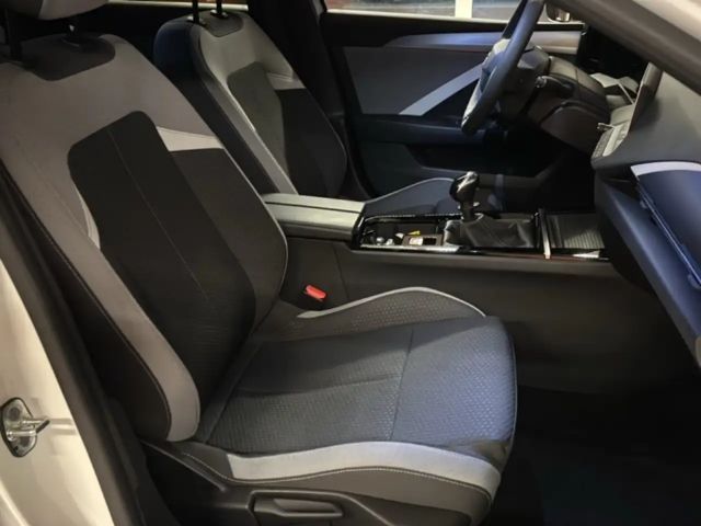 Opel Astra Edition Sports Tourer