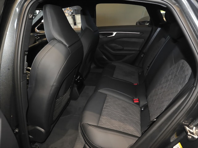 Audi A6 Quattro S-Tronic Sedan