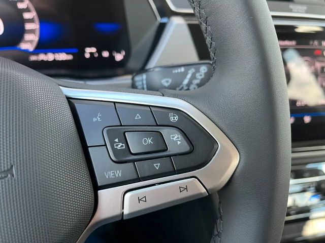 Volkswagen Touran 1.5 TSI DSG R-Line