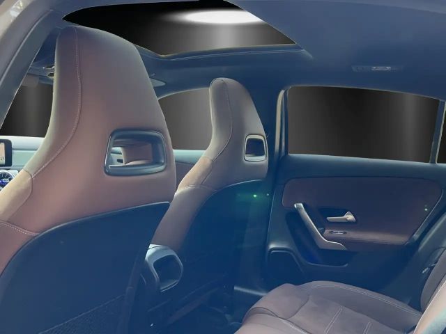 Mercedes-Benz A 200 AMG Line Hatchback