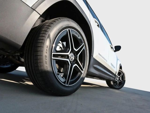 Mercedes-Benz GLB 200 AMG Line