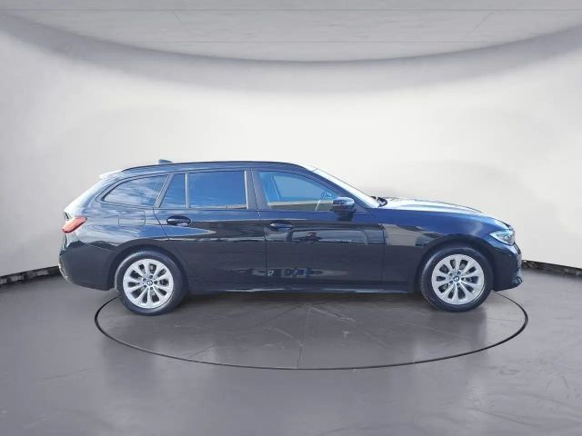 BMW 320 320d Advantage pakket Touring xDrive