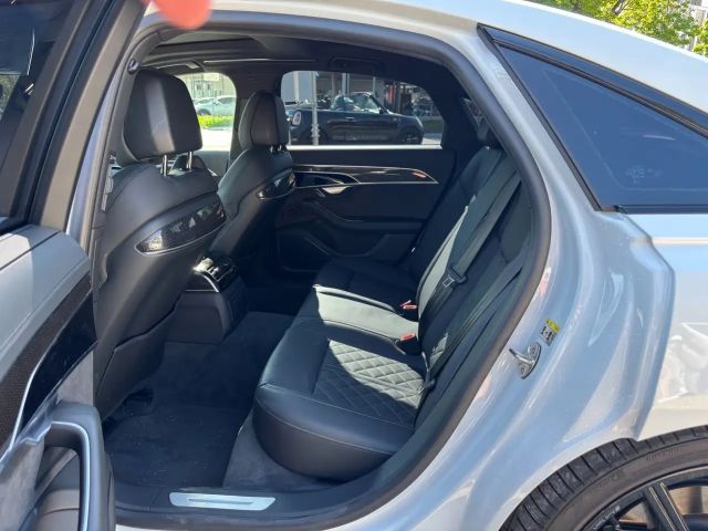 Audi A8 60 TFSI Hybride Quattro