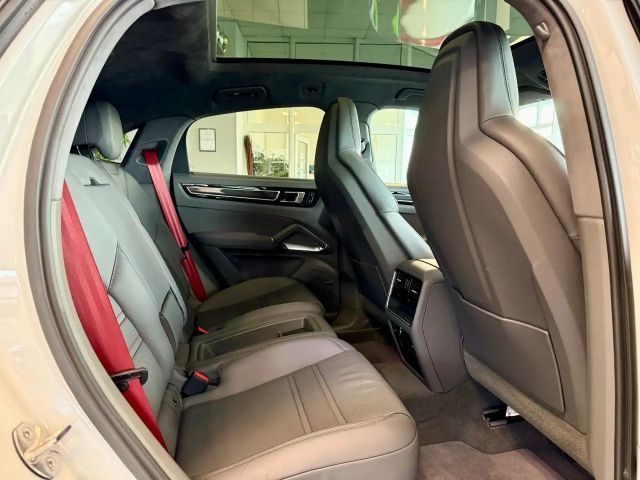 Porsche Cayenne Coupé Turbo