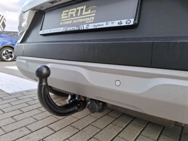 Renault Captur E-Tech Intens