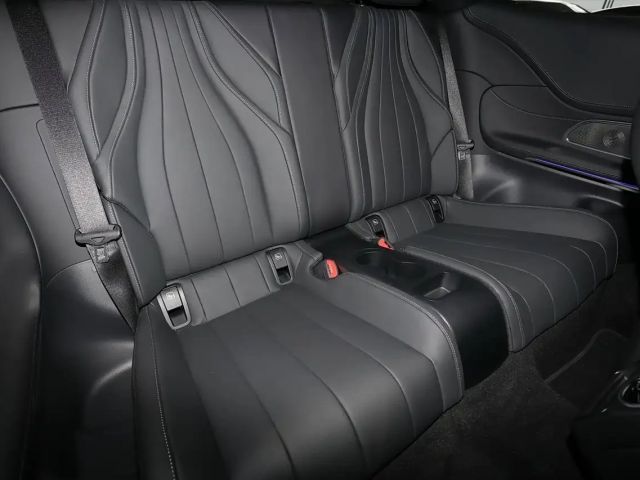 Mercedes-Benz CLE 300 4MATIC AMG Line Coupé