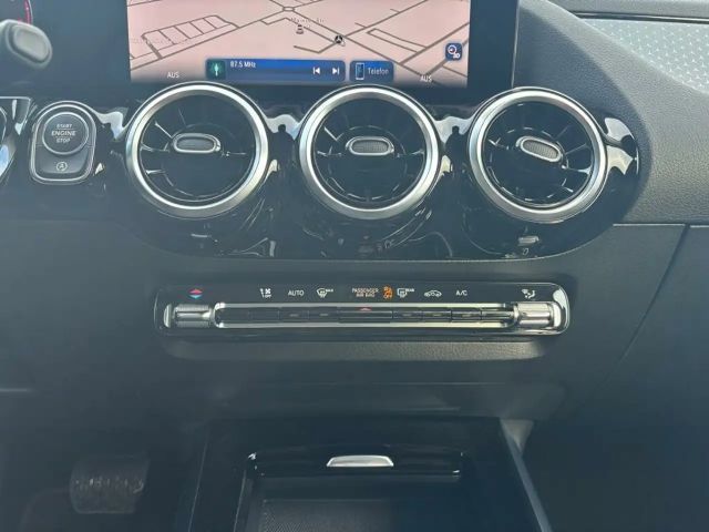 Mercedes-Benz B 180 B 180 PROGR+MULTIBEAM+AHK+KAM+SHZ+ASSIST+EASY-P+