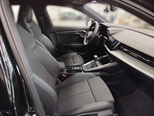 Audi A3 35 TFSI S-Line Sportback