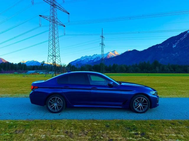BMW 530 530e M-Sport Sedan xDrive