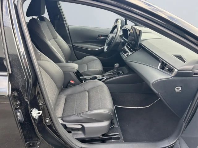 Toyota Corolla Hybride Team D