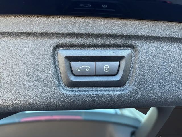 BMW 330 330e M-Sport Touring