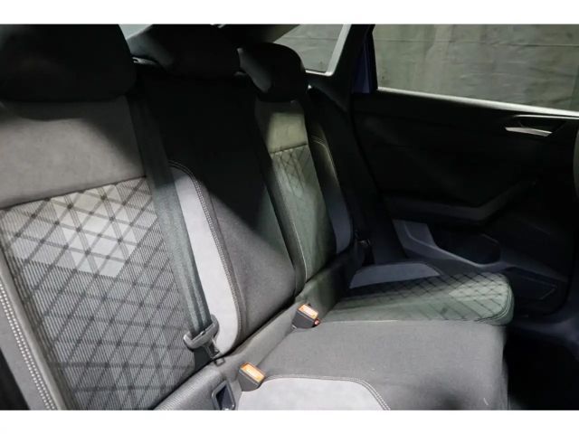 Volkswagen Taigo DSG R-Line Style