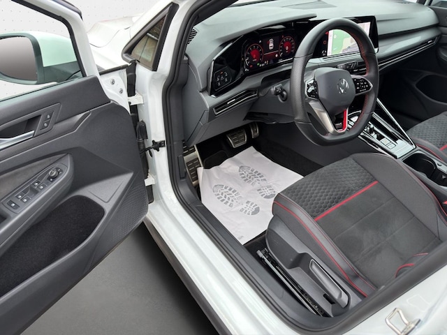 Volkswagen Golf 2.0 TSI DSG GTI