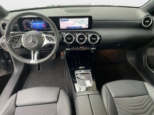 Mercedes-Benz A 200 Progressive