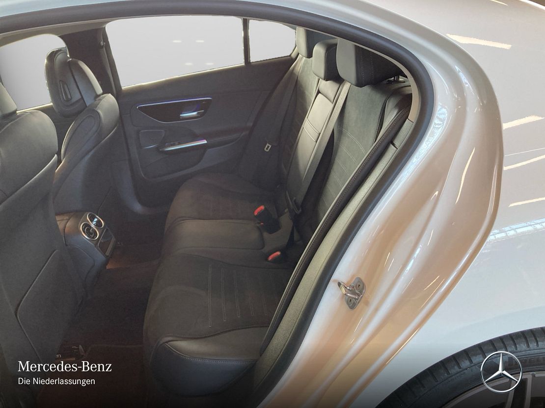 Mercedes-Benz C 180 AMG Line Sedan