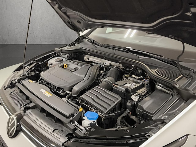 Volkswagen Golf 1.5 TSI DSG Plus R-Line