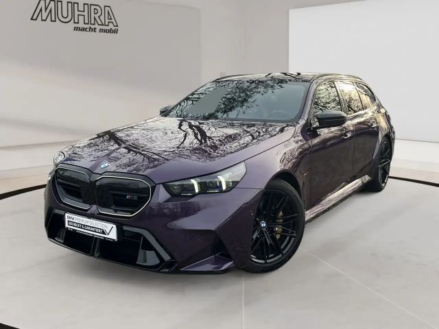 BMW M5 Touring 20/21" Keramik Driver´s Pack Pano AHK