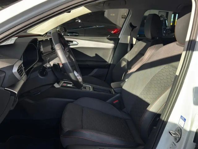 Seat Leon 1.5 eTSI DSG FR-lijn