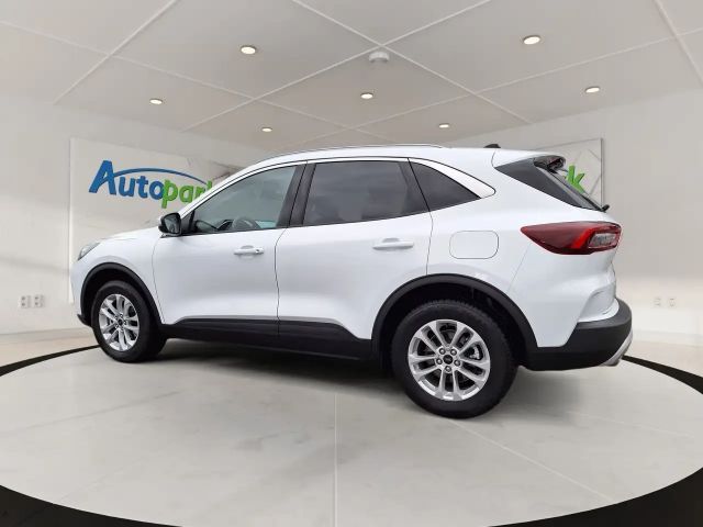 Ford Kuga AWD Hybrid Titanium