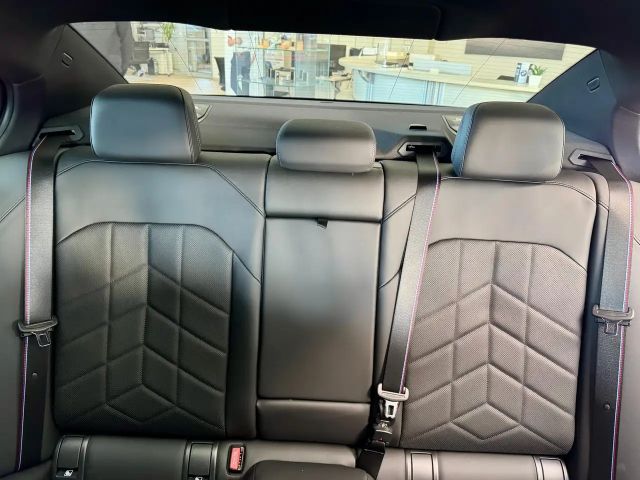 BMW 520 520d M-Sport Sedan