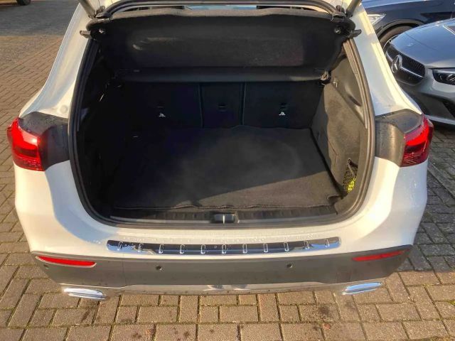 Mercedes-Benz GLA 200 Progressive