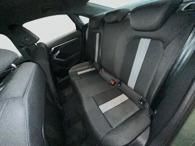 Audi A3 30 TFSI S-Tronic Sedan
