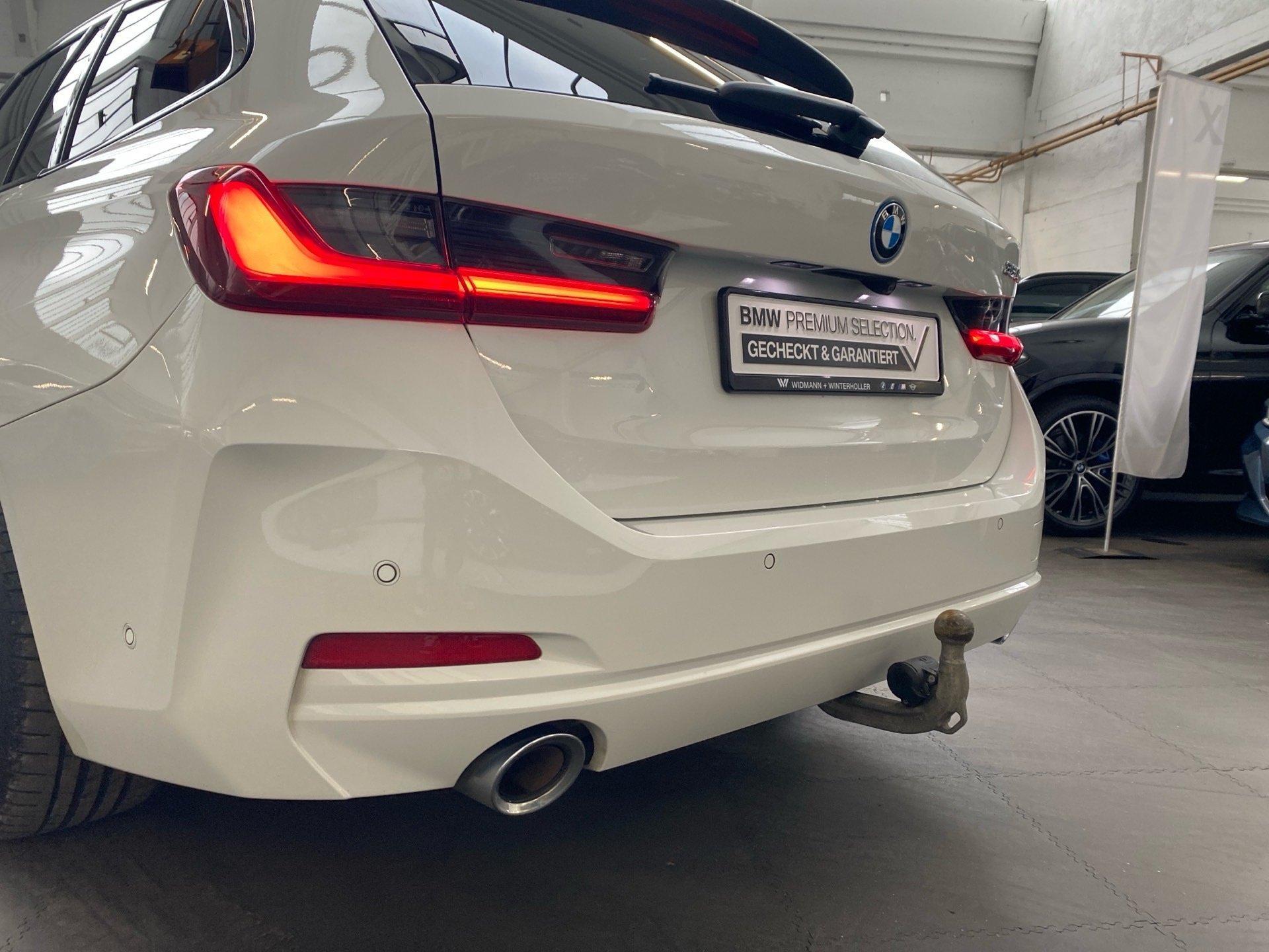 BMW 330 330e Touring