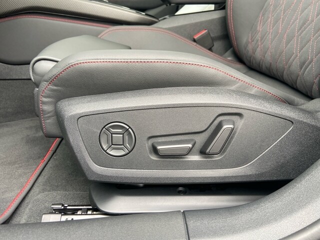 Audi A6 Avant Quattro S-Tronic