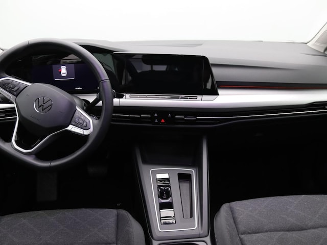 Volkswagen Golf 1.5 eTSI DSG Life Variant