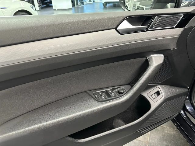 Volkswagen Passat 2.0 TDI Business DSG Variant